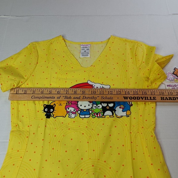 Hello Kitty and Friends Scrub Top - Picture 5 of 8